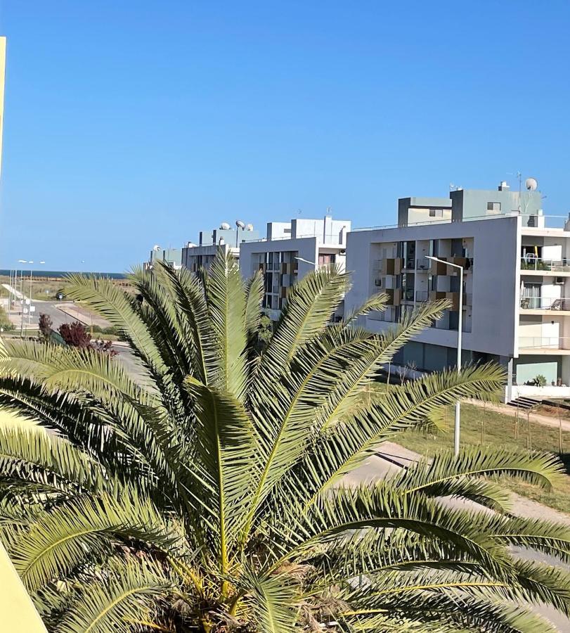 Sun & Sea, Meia Praia Lagos Exterior photo